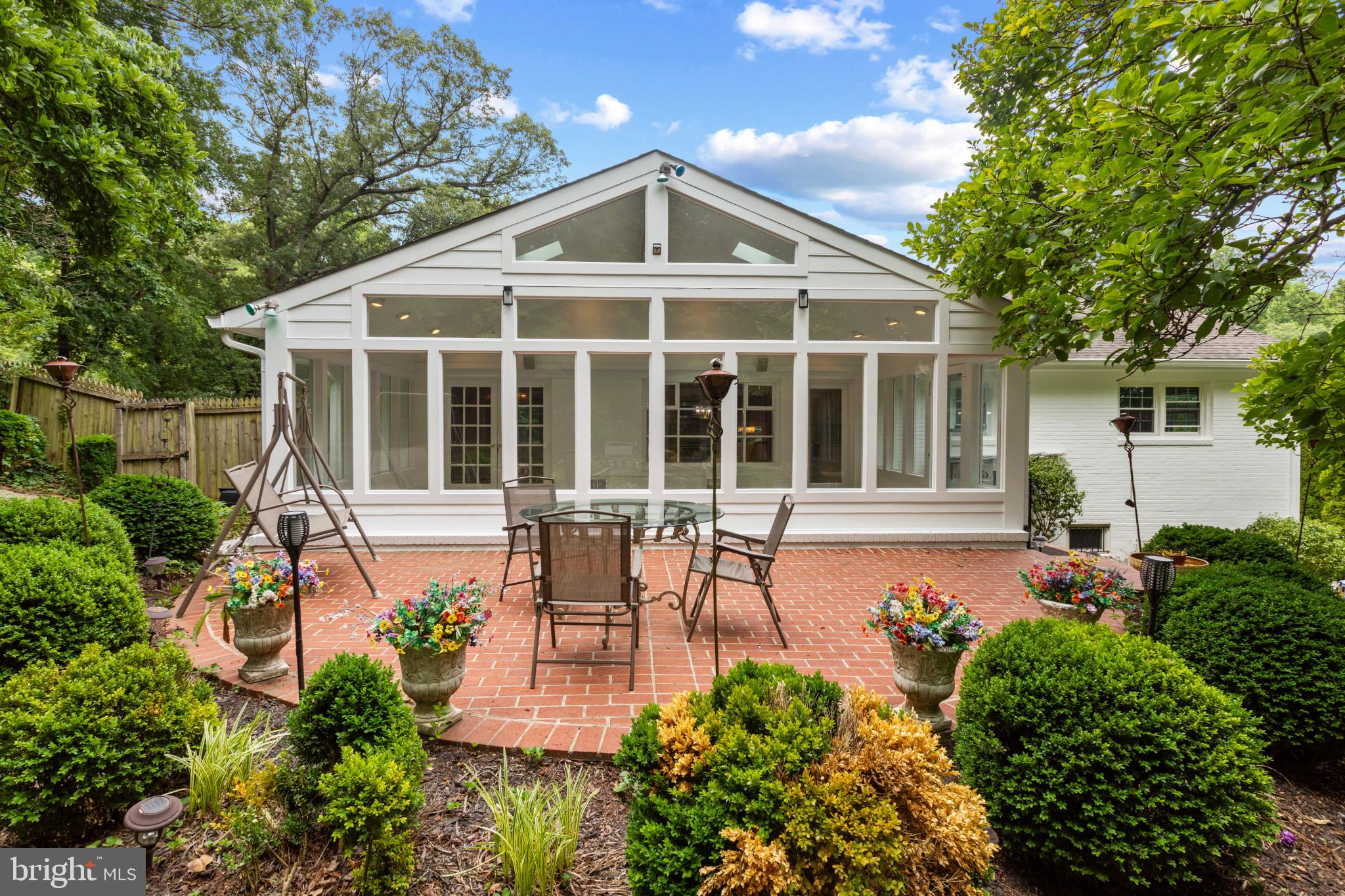 BARCROFT KNOLLS - Residential