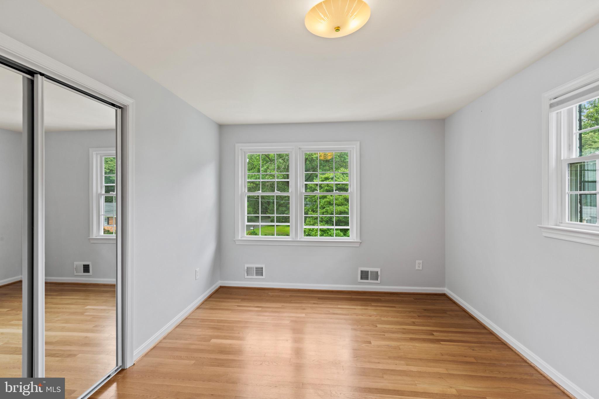 BARCROFT KNOLLS - Residential