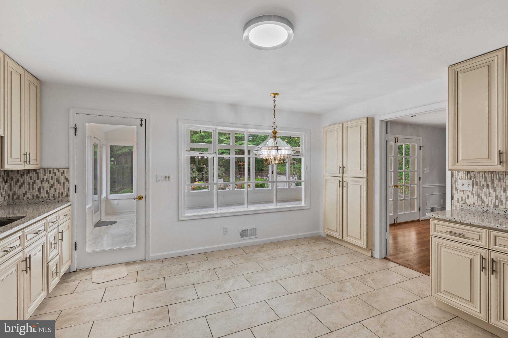 BARCROFT KNOLLS - Residential