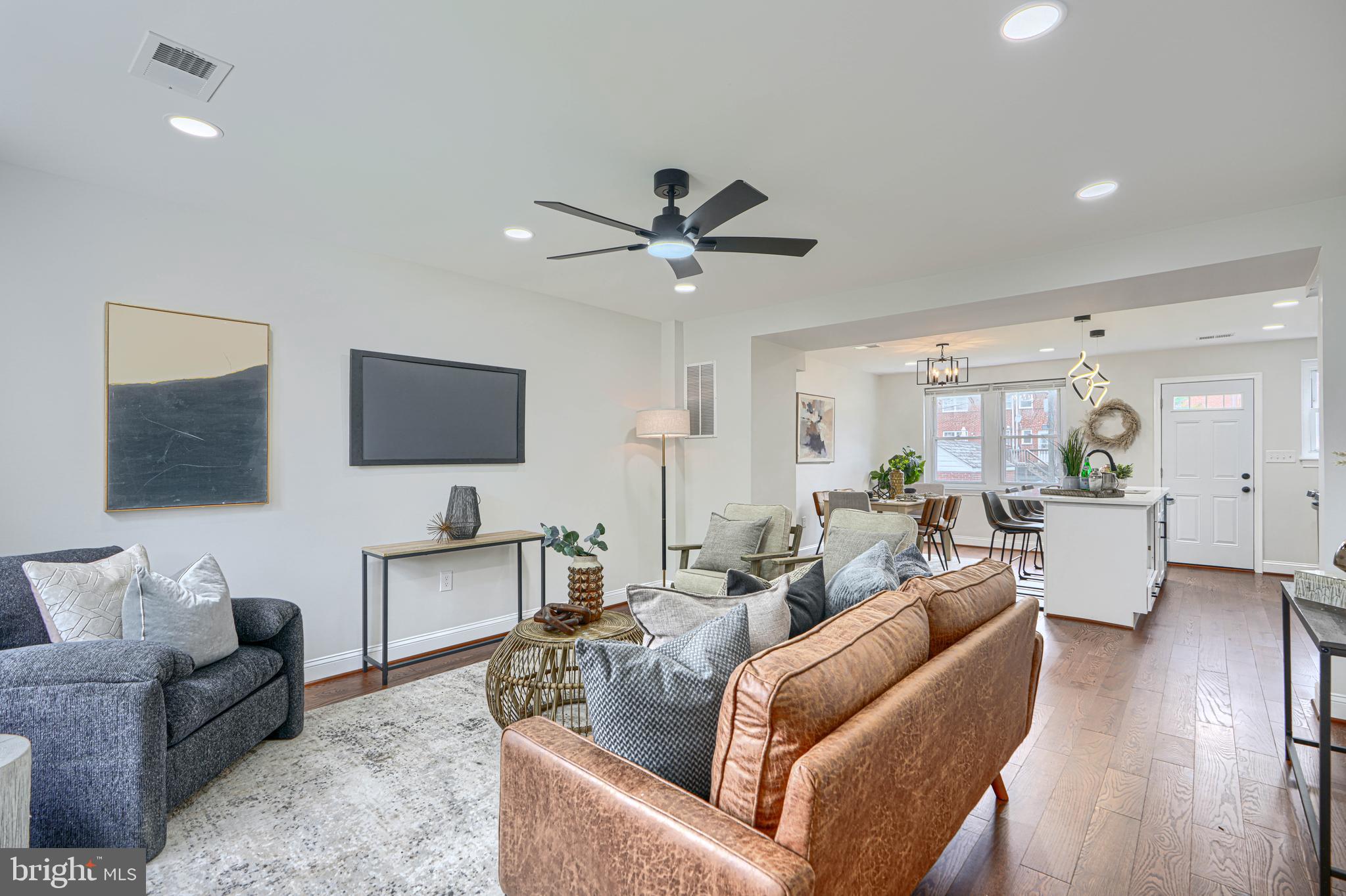 TOWSON MANOR VILLAGE - Residential