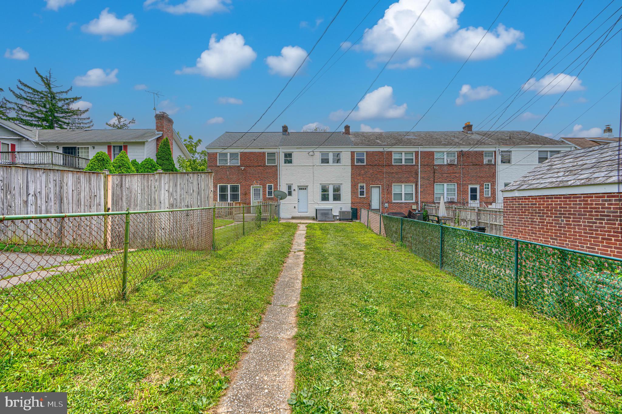 TOWSON MANOR VILLAGE - Residential