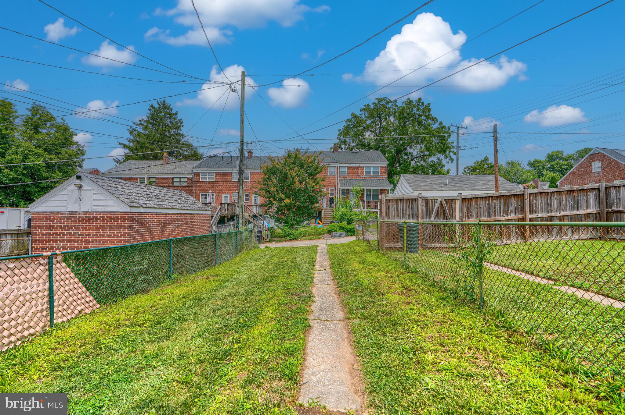 TOWSON MANOR VILLAGE - Residential
