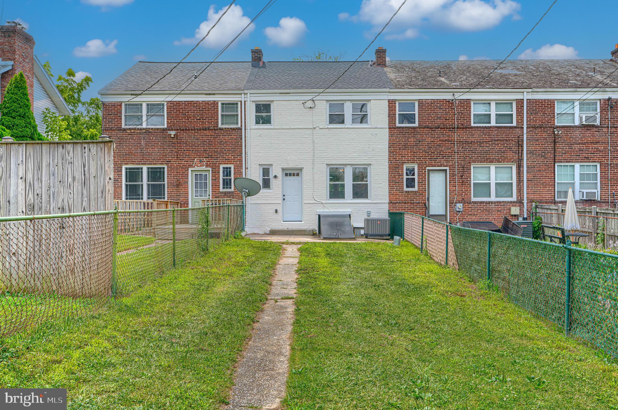 TOWSON MANOR VILLAGE - Residential