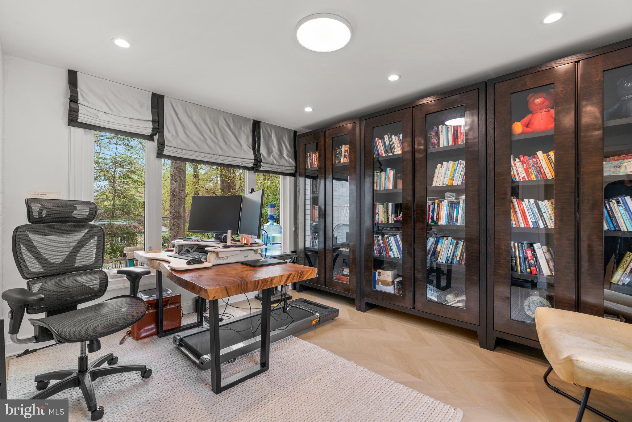 CHEVY CHASE - Residential