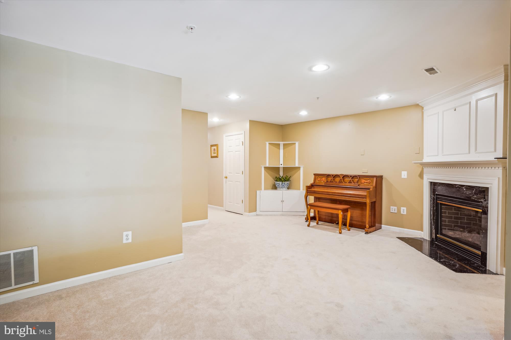 KINGSVIEW RIDGE - Residential
