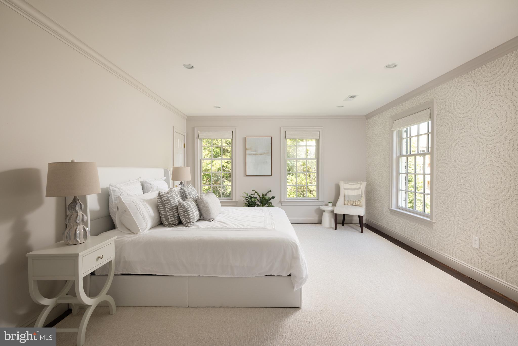 POTOMAC OUTSIDE - Residential