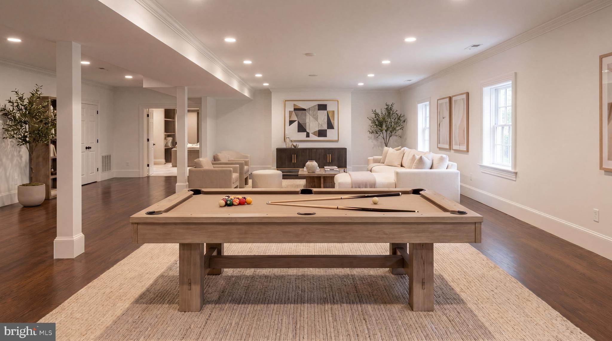 POTOMAC OUTSIDE - Residential