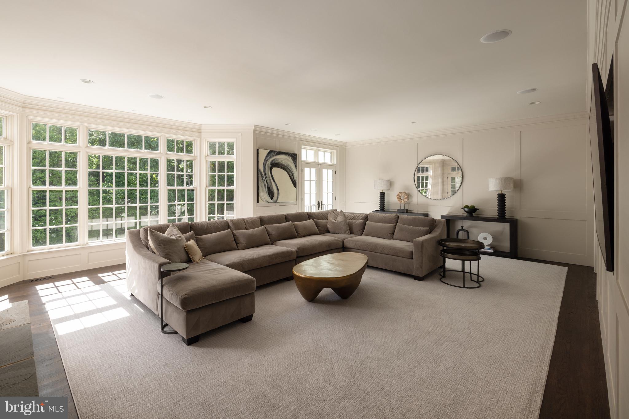 POTOMAC OUTSIDE - Residential