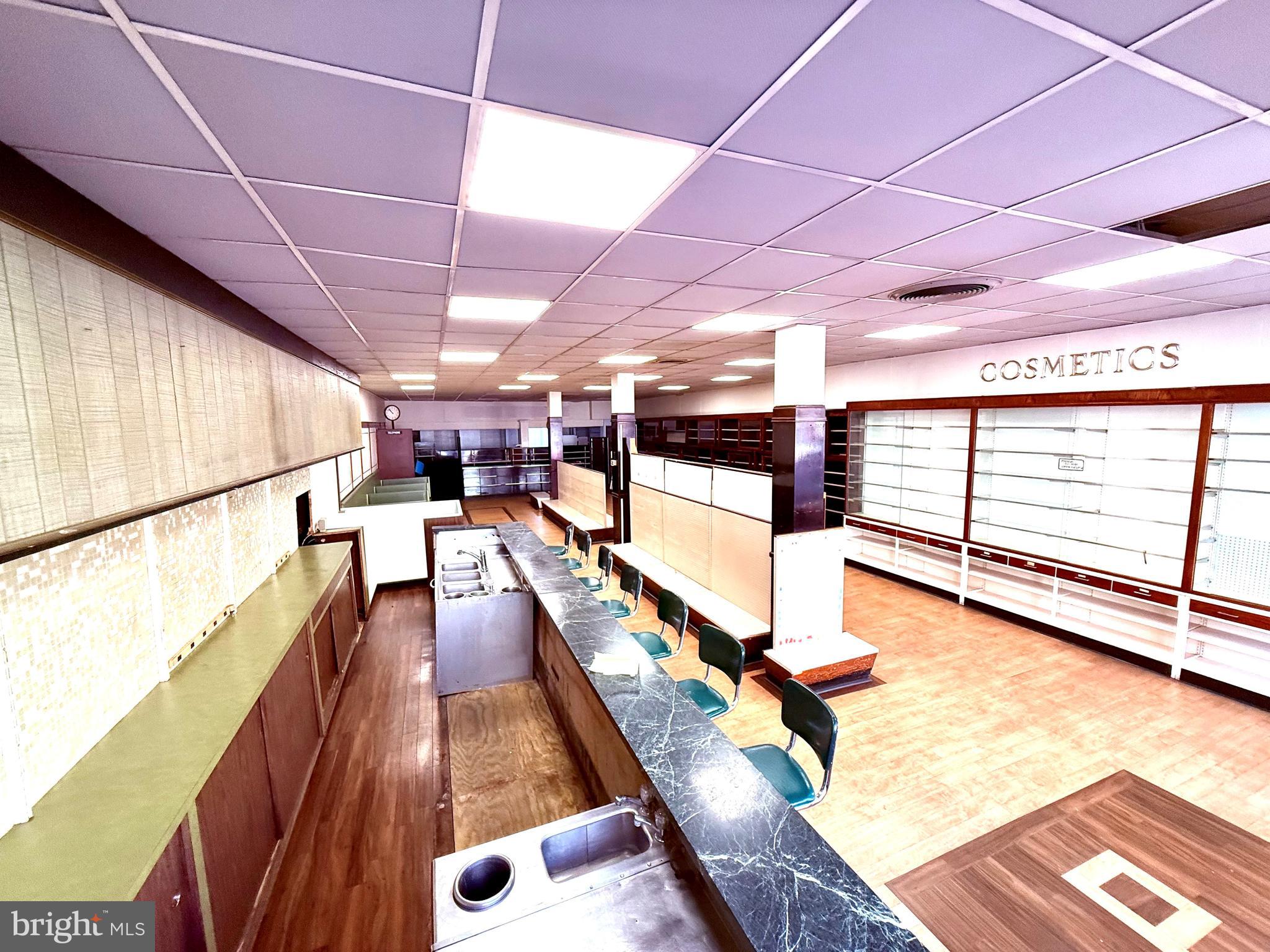 CITY OF MARTINSBURG - Commercial Sale
