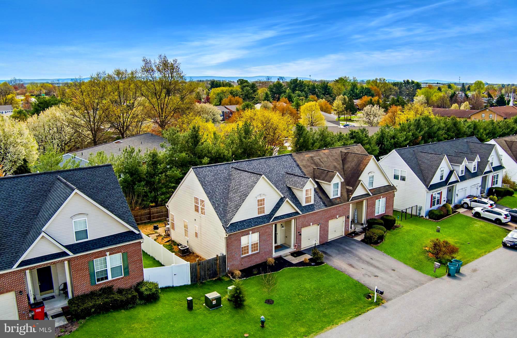 TWIN RIDGE - Residential