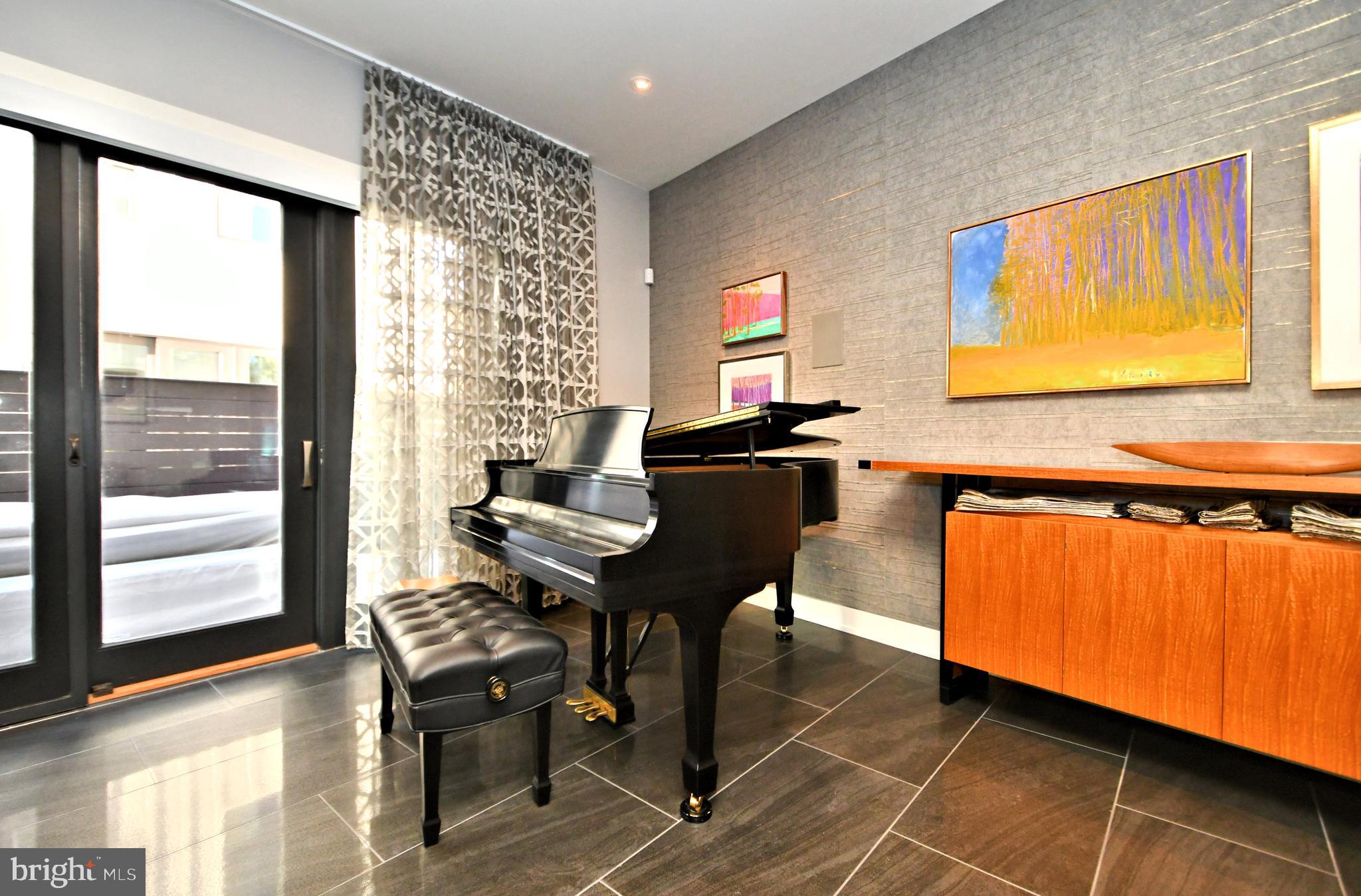LIBERTY ESTATES - Residential