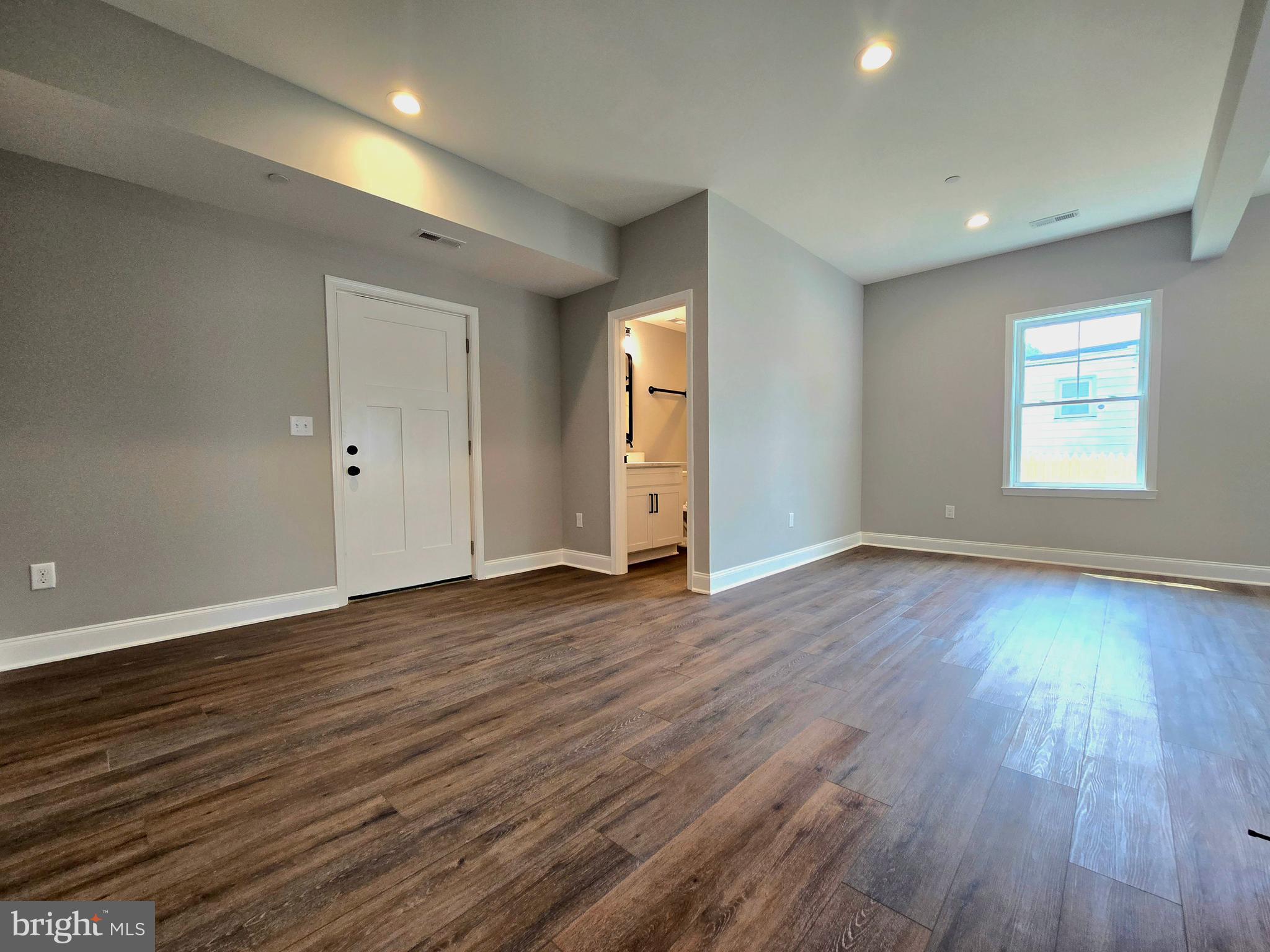 BROOKLYN - Residential