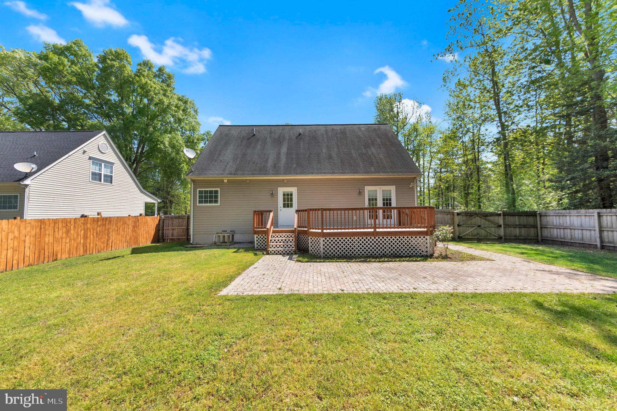 WESTMORELAND SHORES - Residential