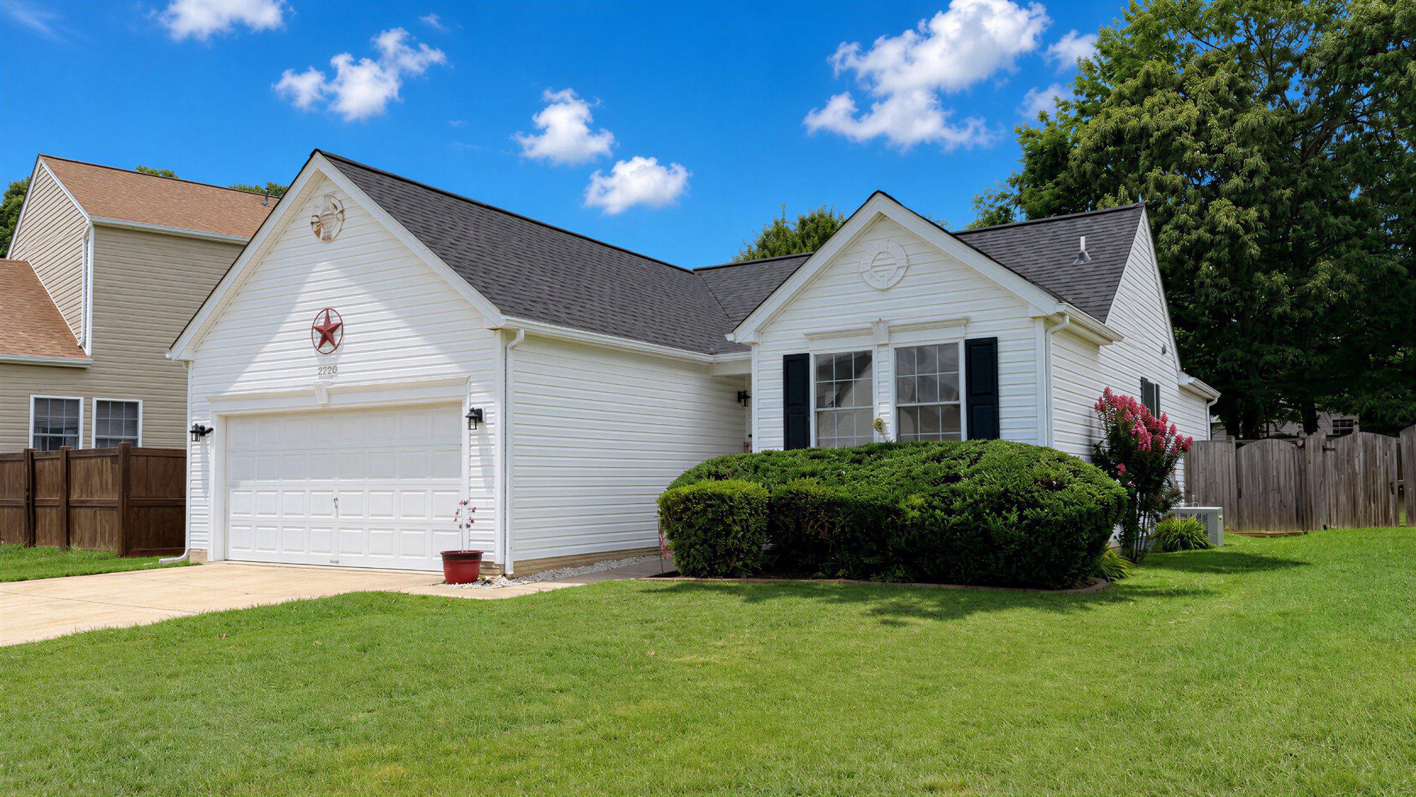 HICKORY HILLS NORTH - Residential