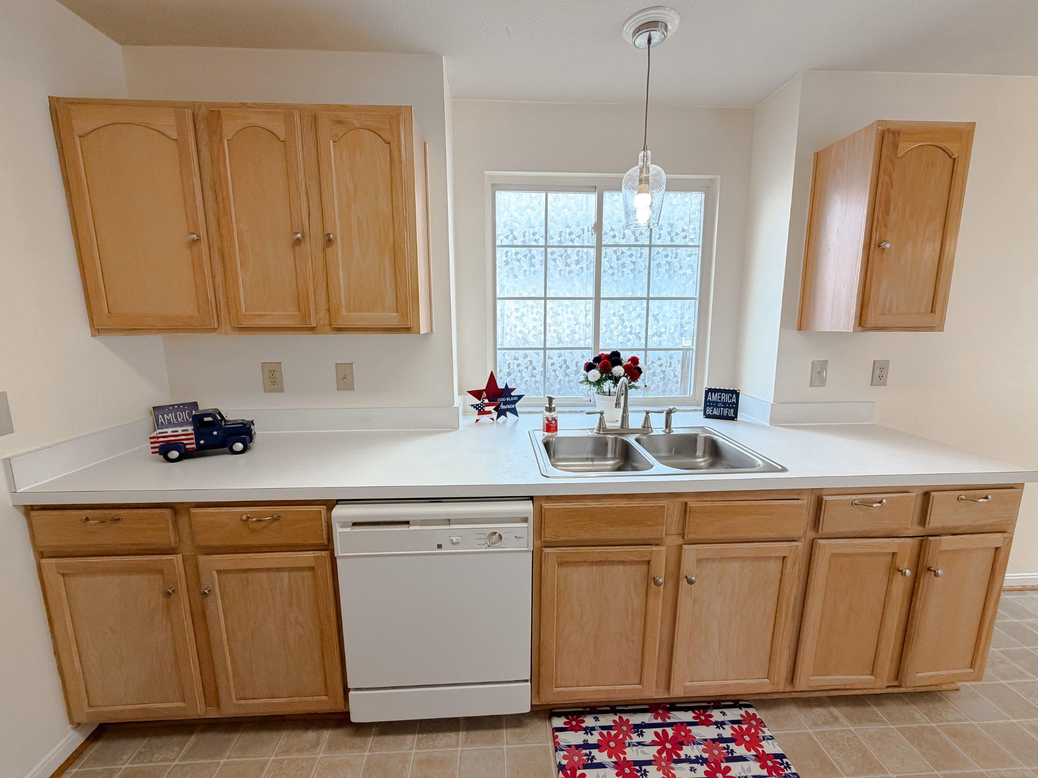 HICKORY HILLS NORTH - Residential