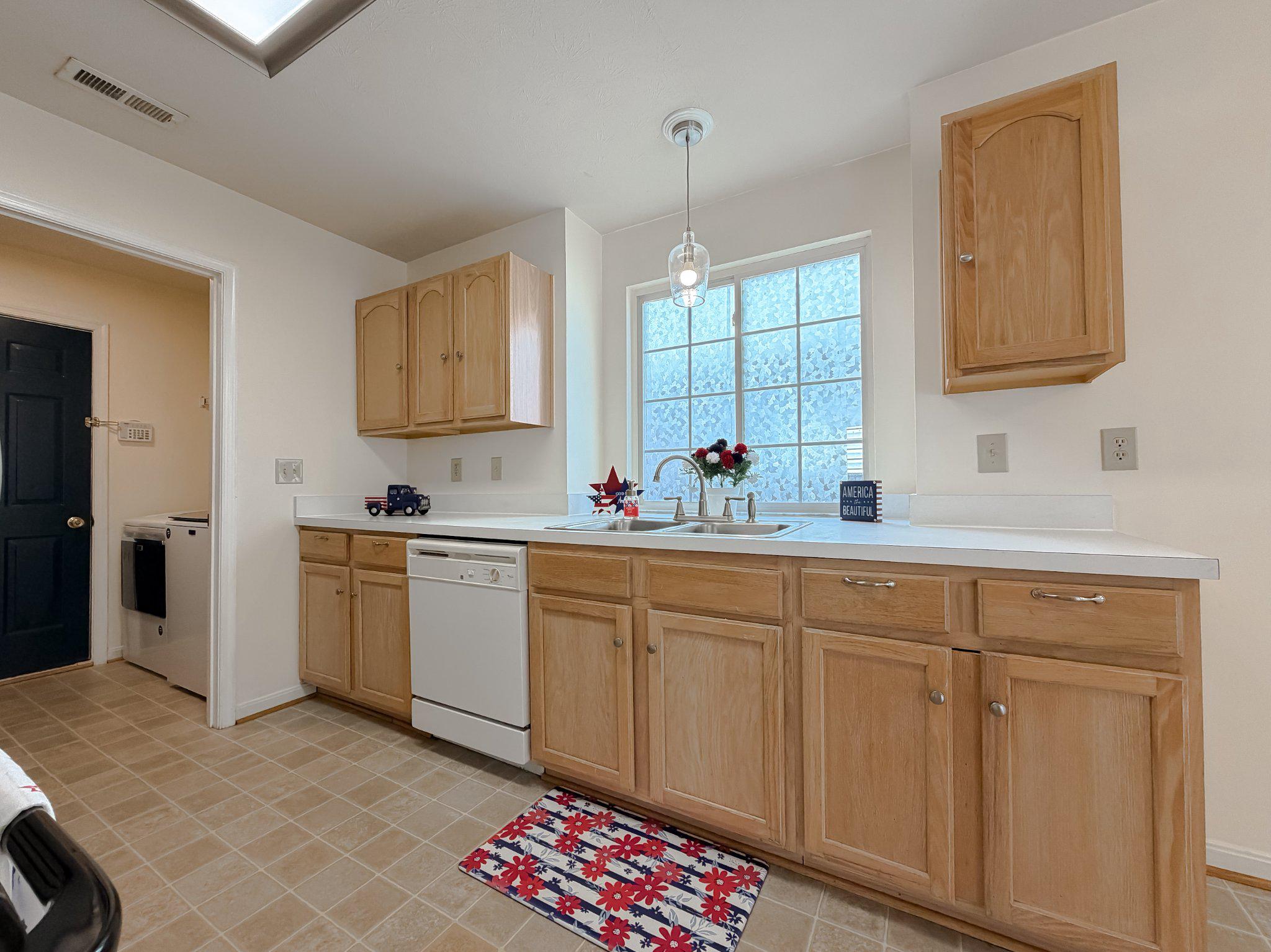 HICKORY HILLS NORTH - Residential