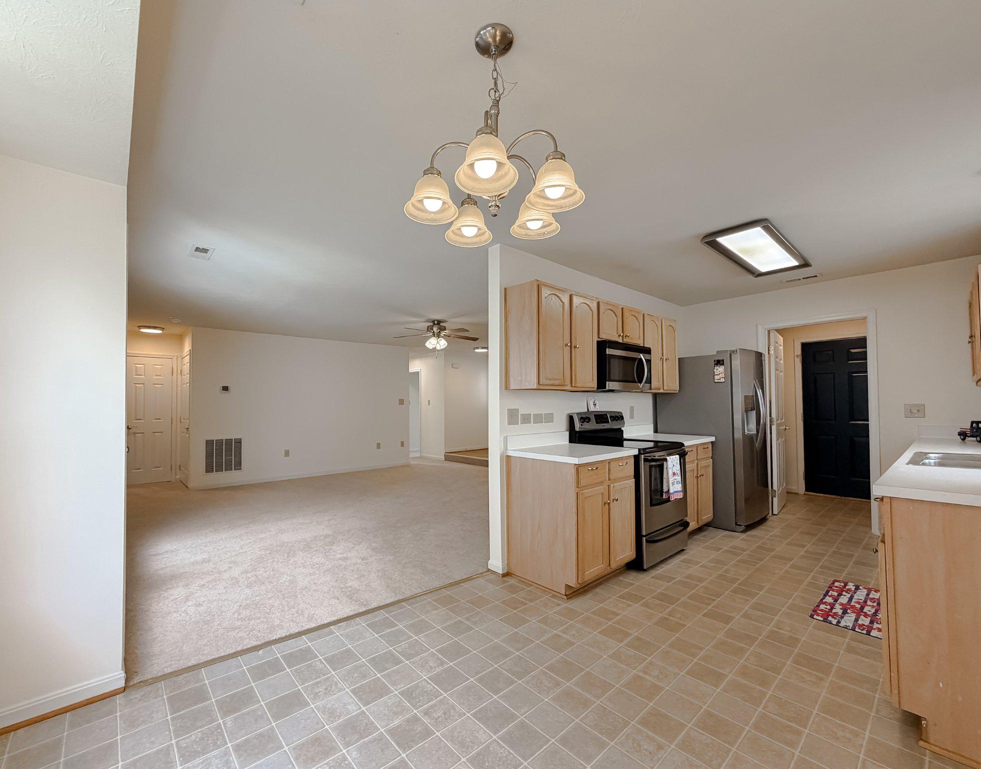 HICKORY HILLS NORTH - Residential