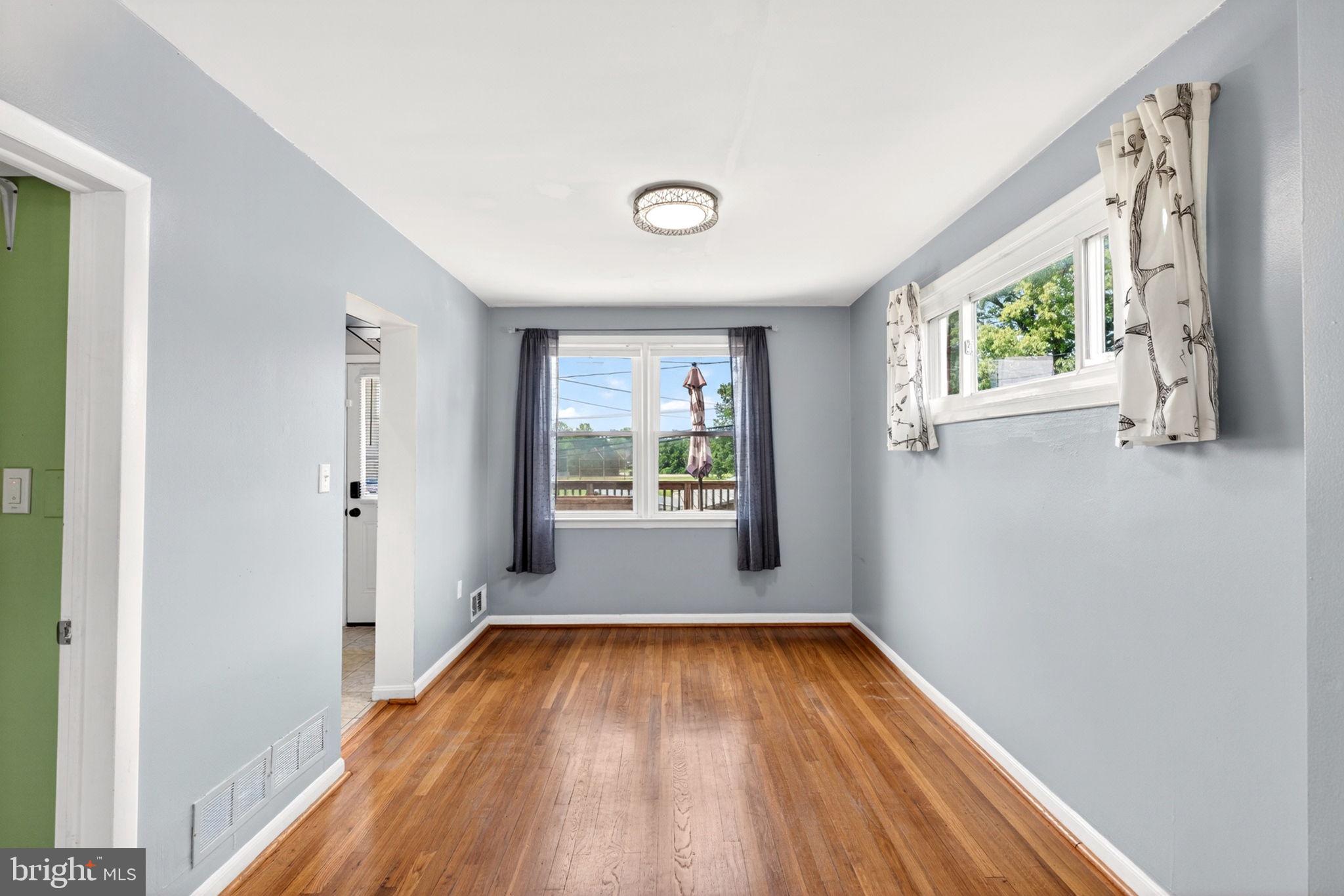OAKLEIGH - Residential