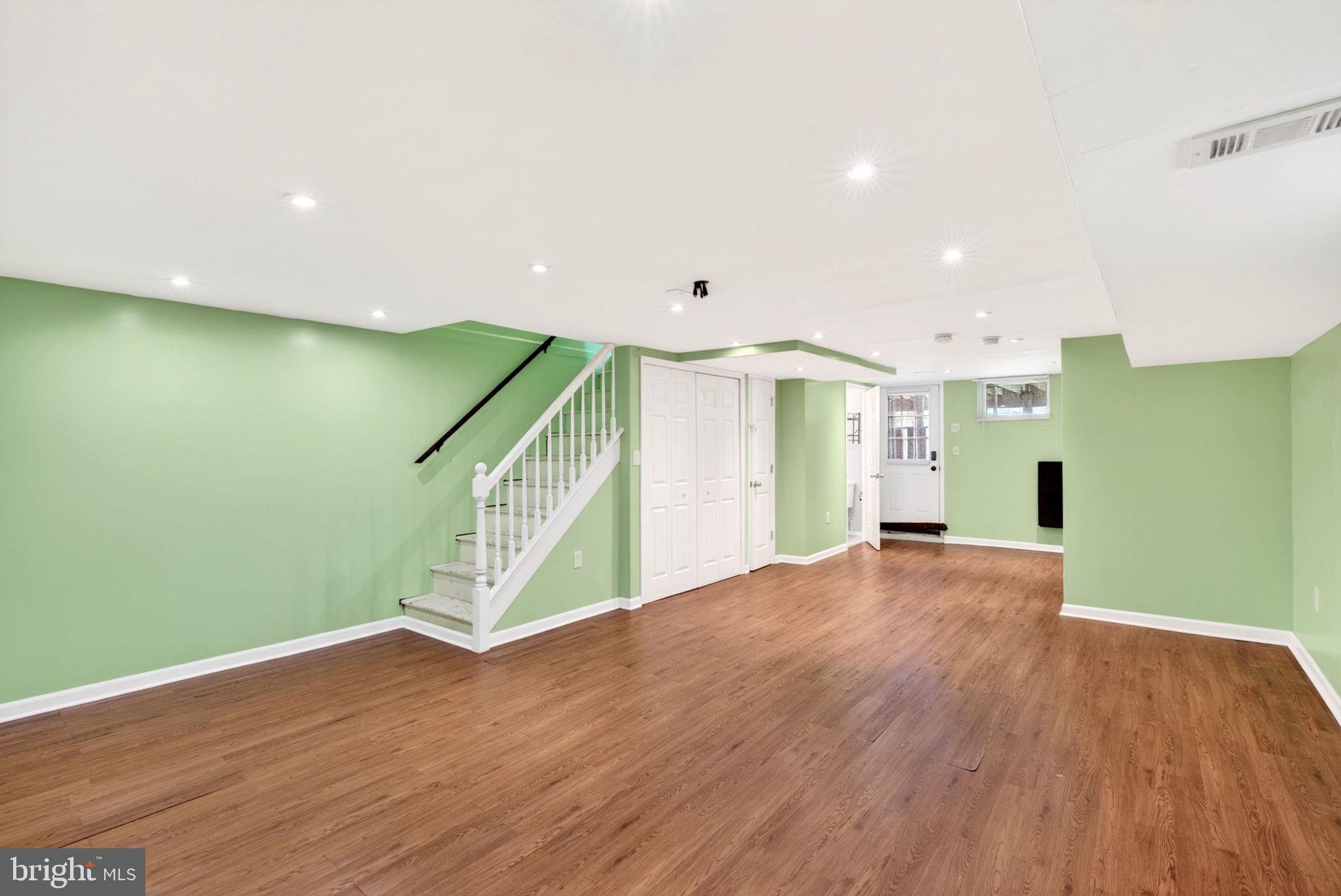 OAKLEIGH - Residential