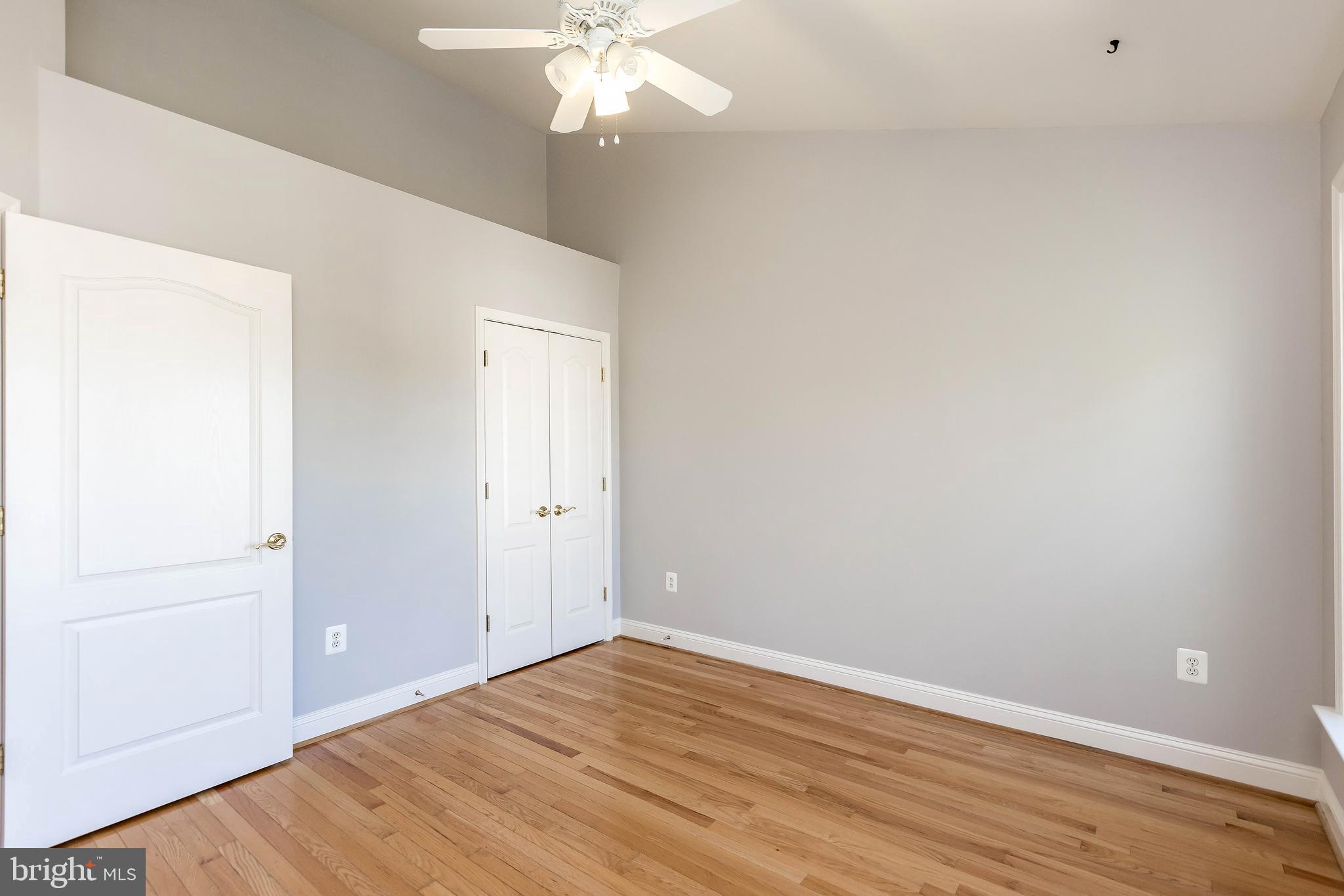 CYRANDALL VALLEY - Residential Lease
