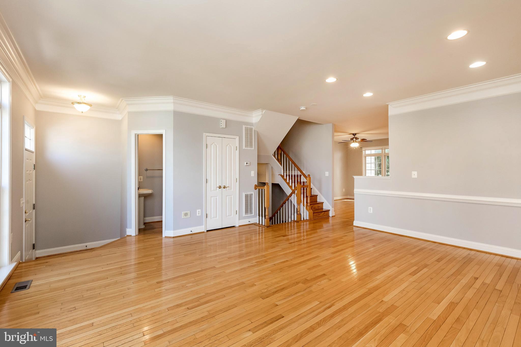 CYRANDALL VALLEY - Residential Lease