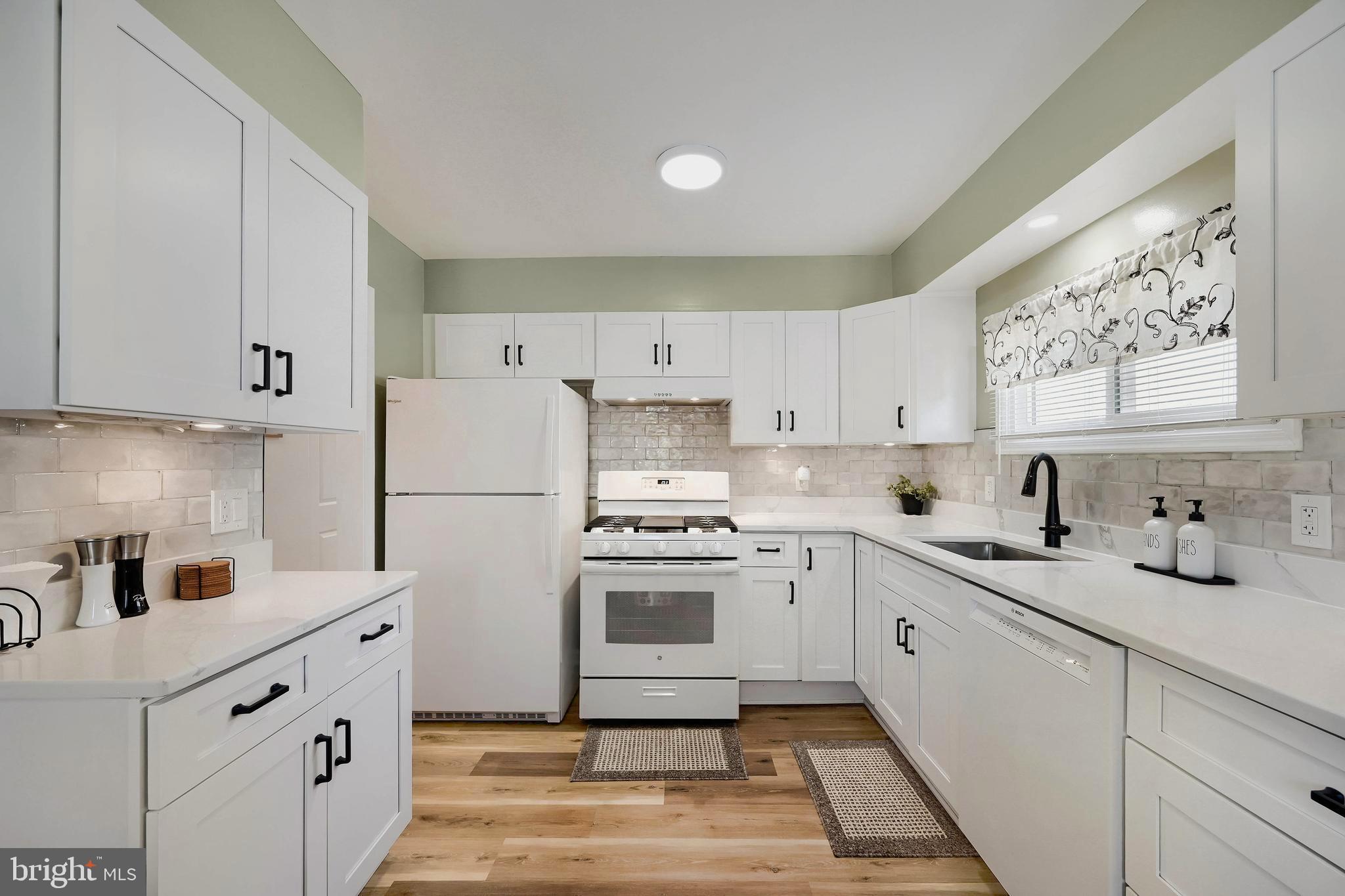 MURRAY POINT - Residential