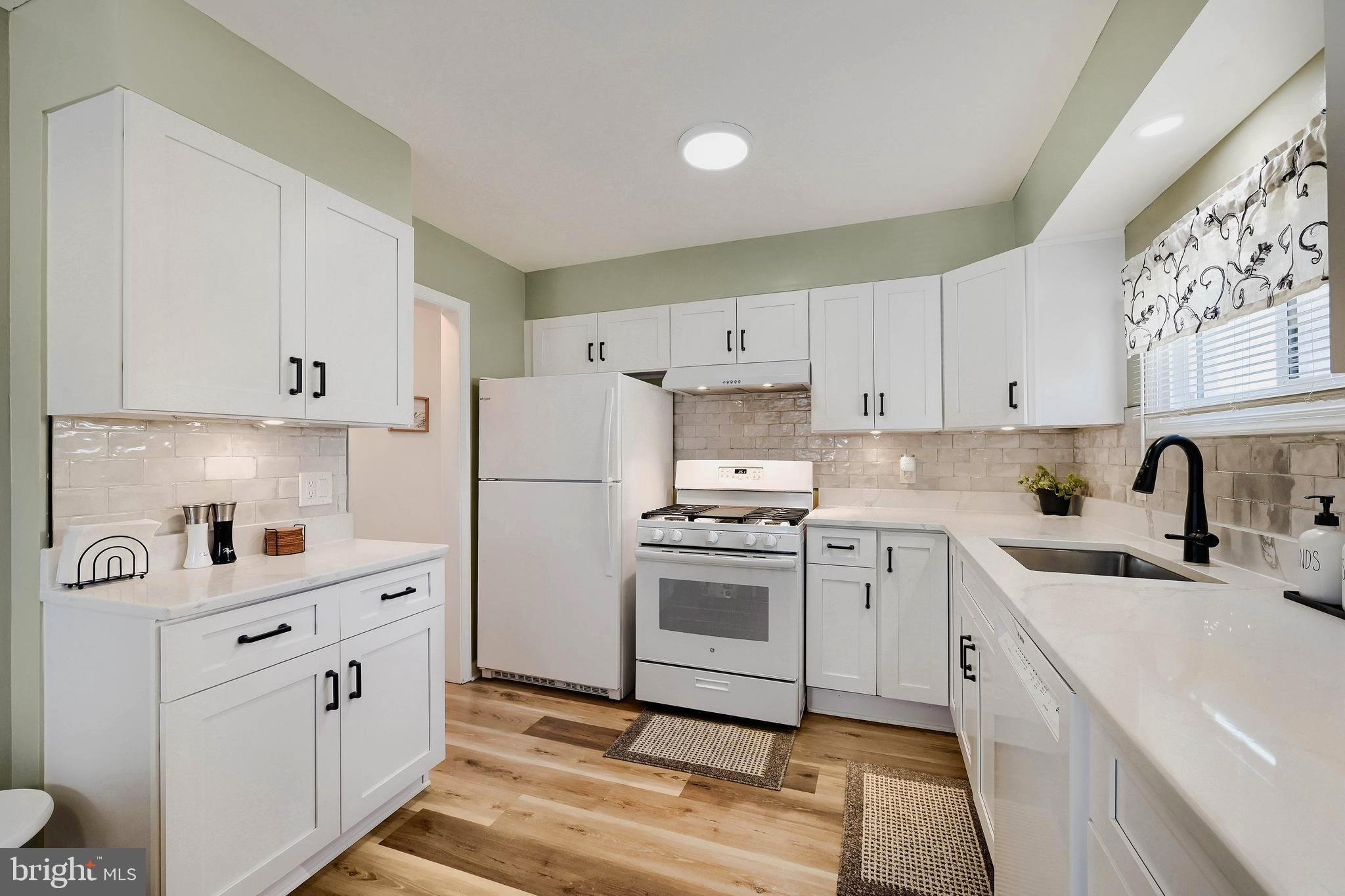 MURRAY POINT - Residential