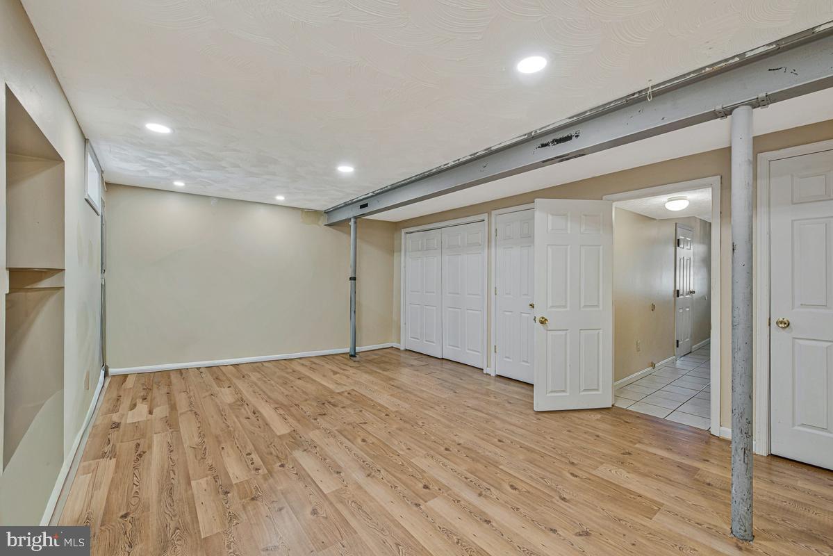 GLEN ORA - Residential