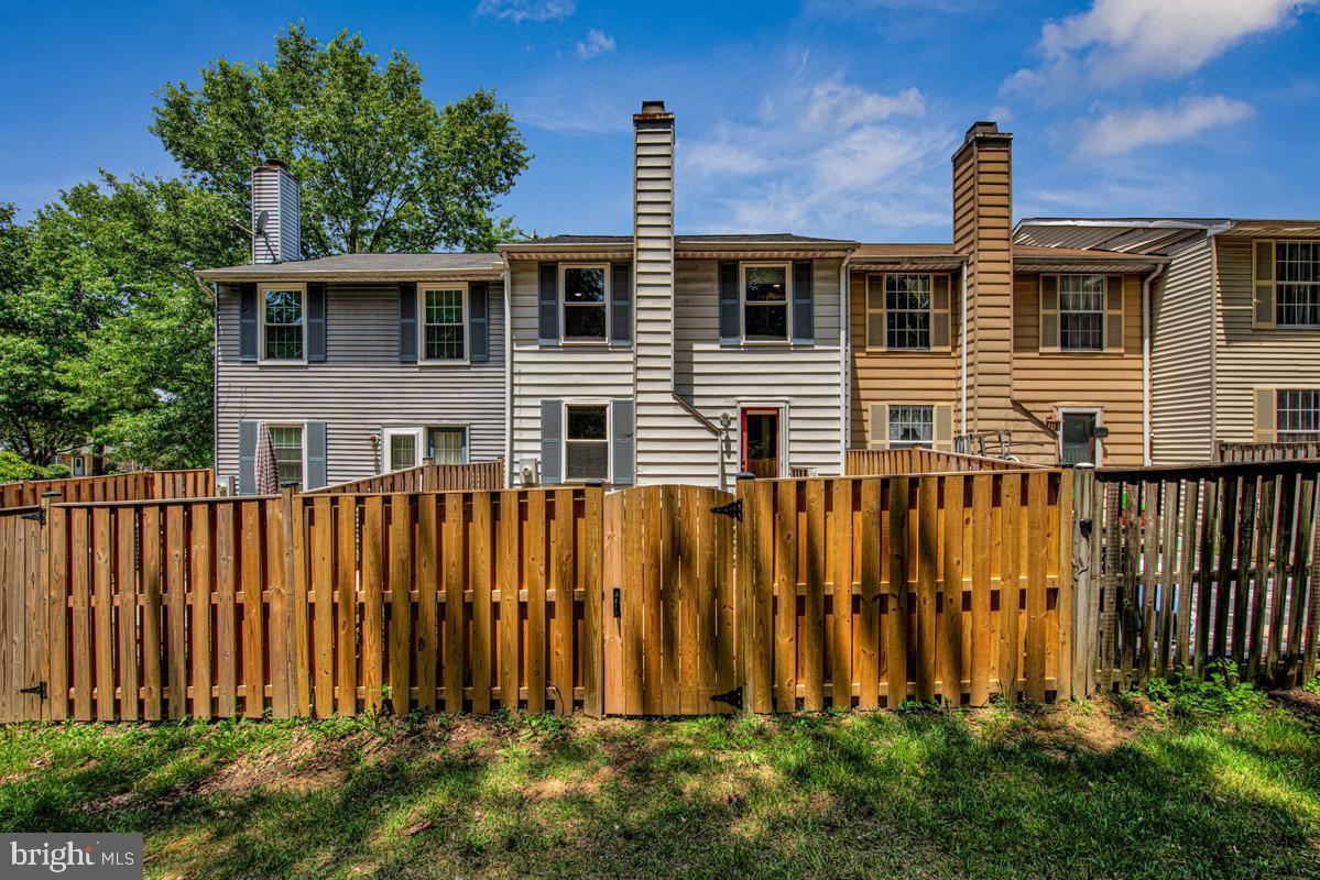 GLEN ORA - Residential