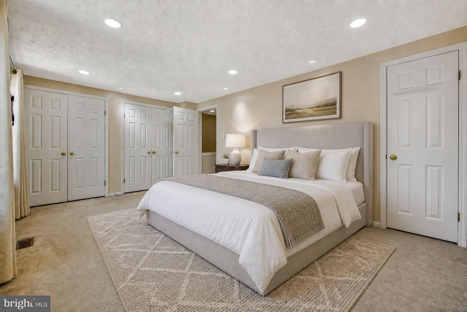 GLEN ORA - Residential