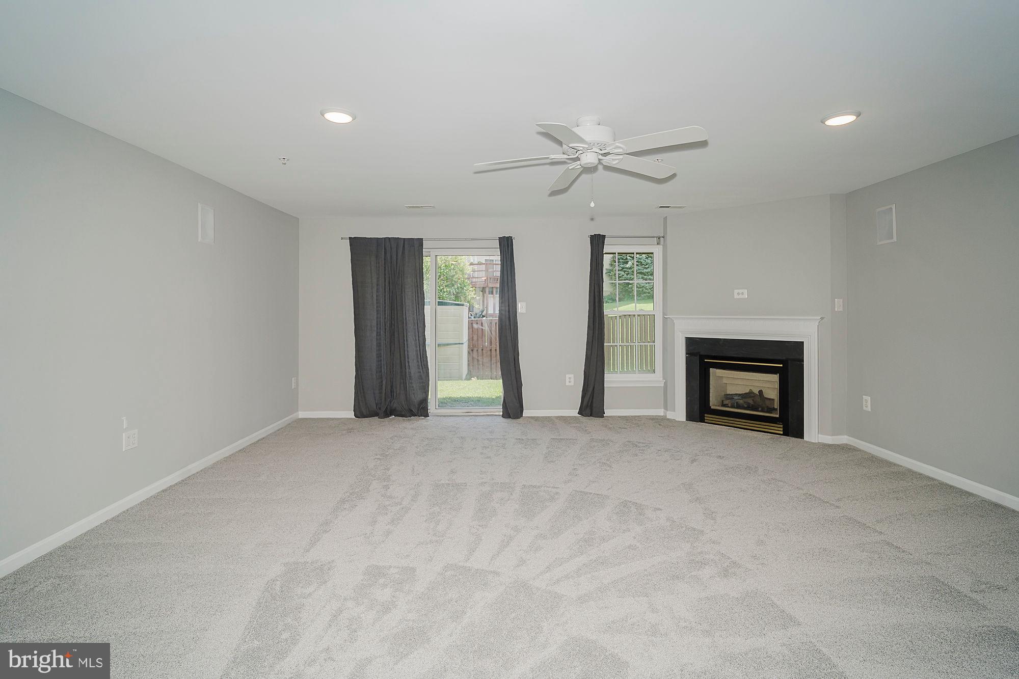 WELLINGTON TRACE - Residential