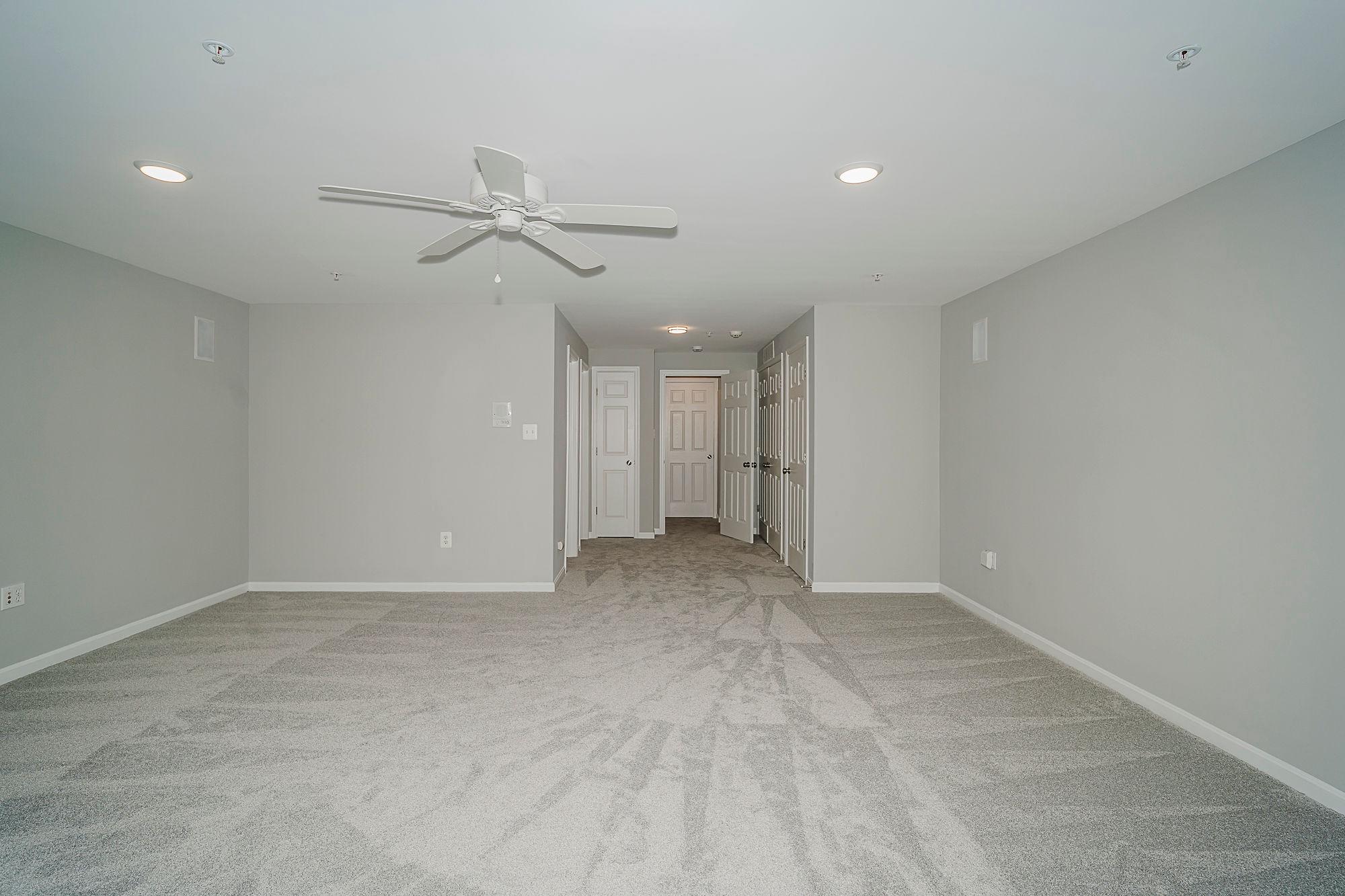 WELLINGTON TRACE - Residential