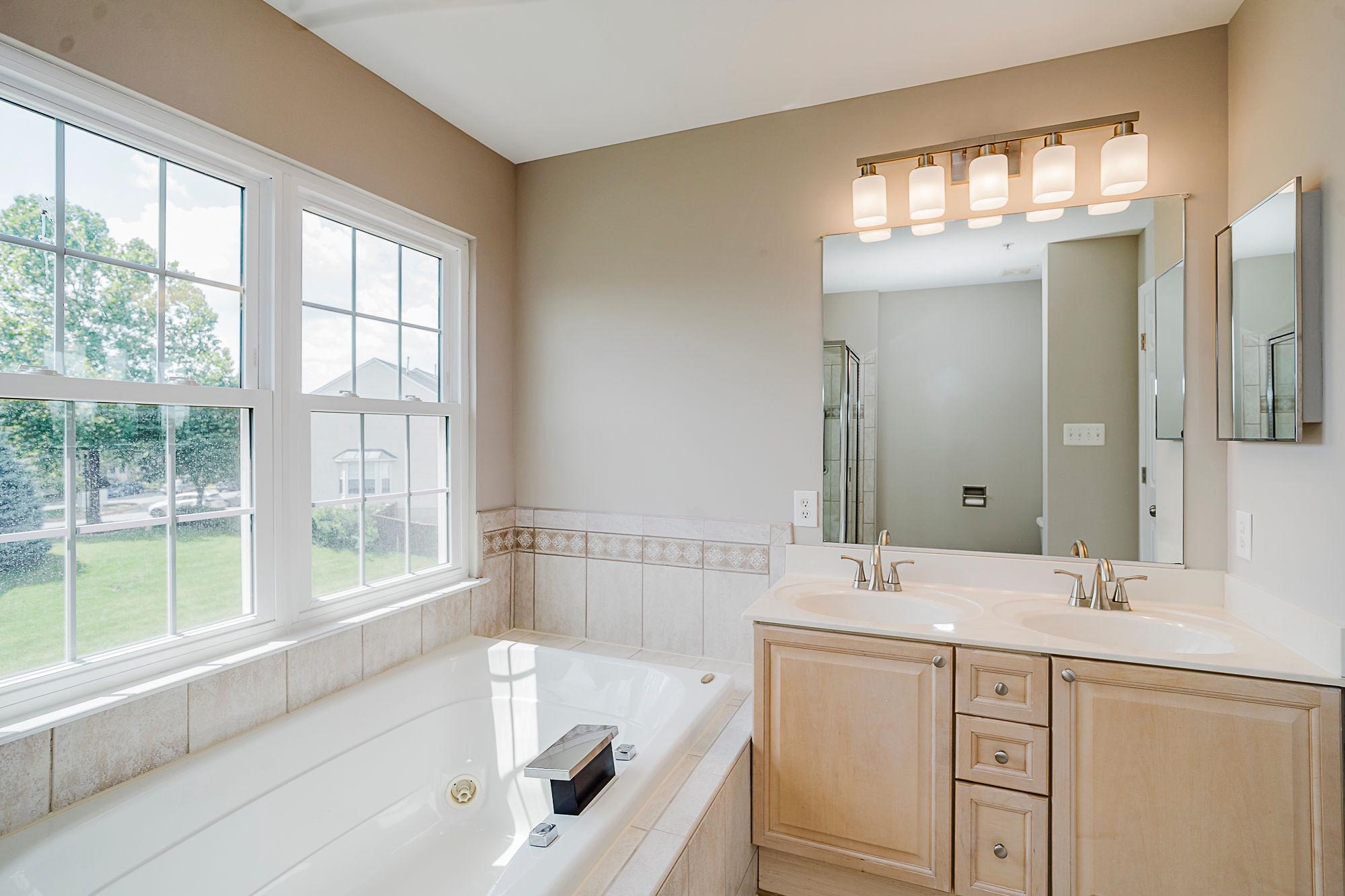 WELLINGTON TRACE - Residential