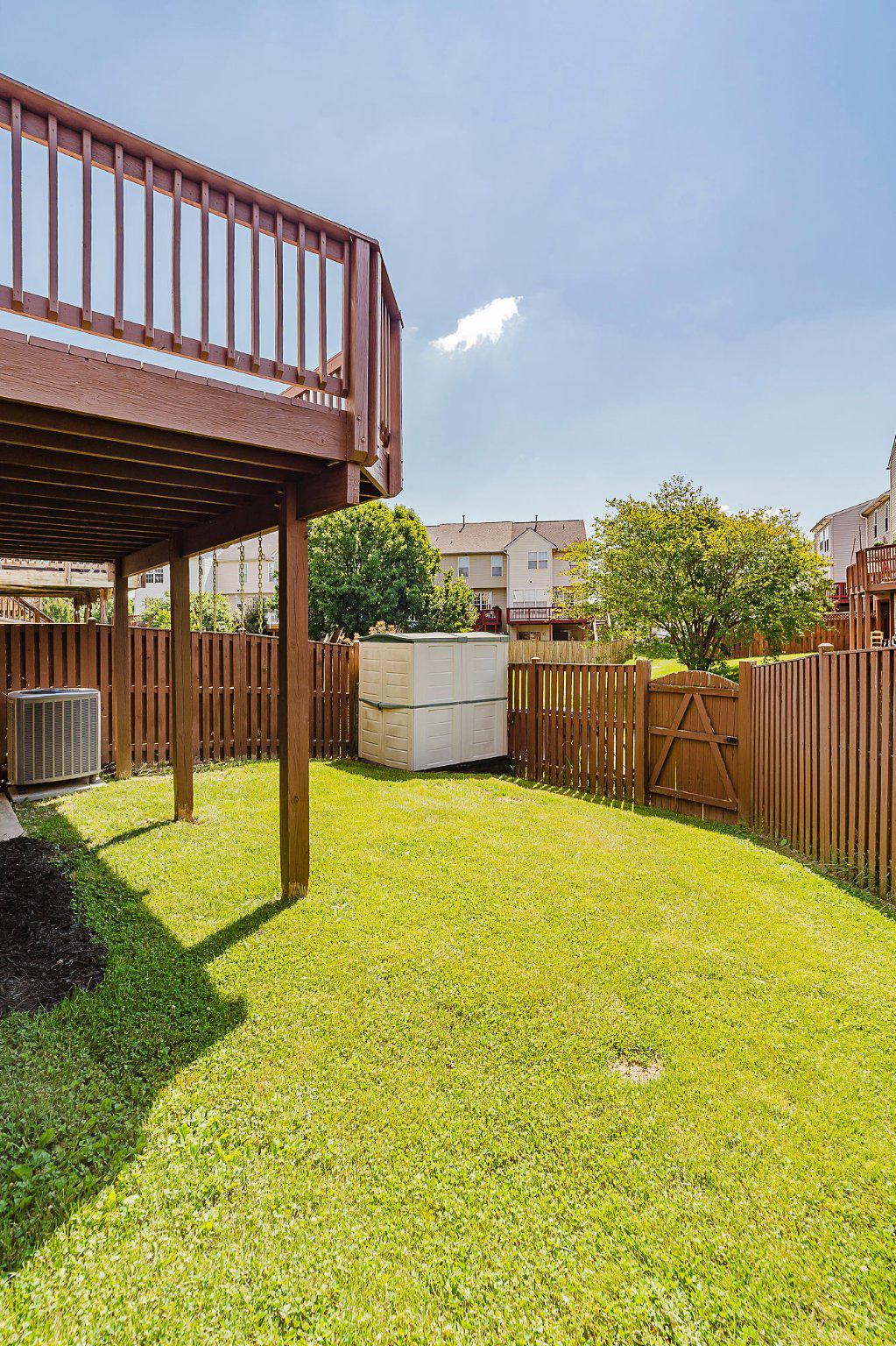 WELLINGTON TRACE - Residential