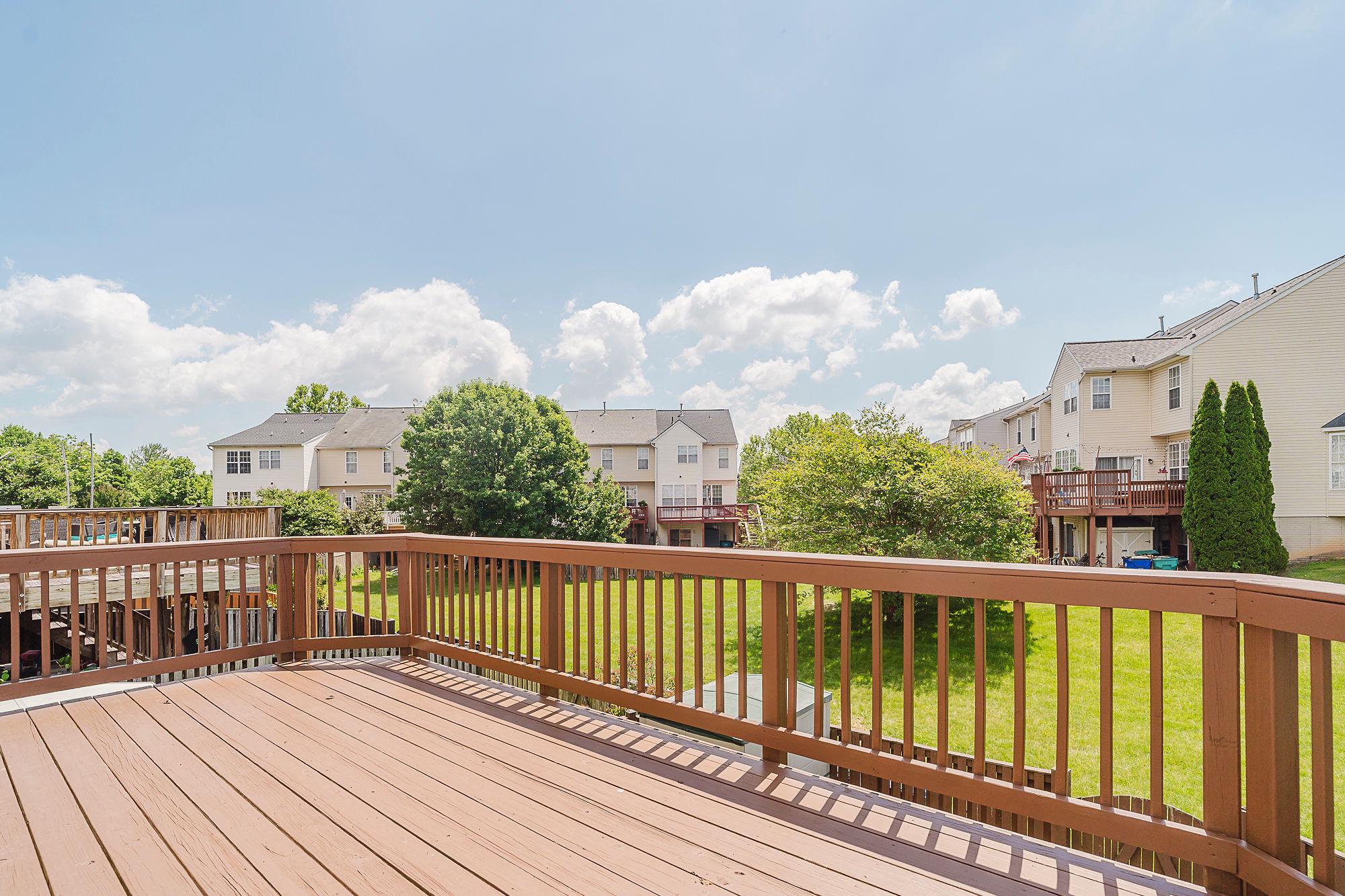 WELLINGTON TRACE - Residential