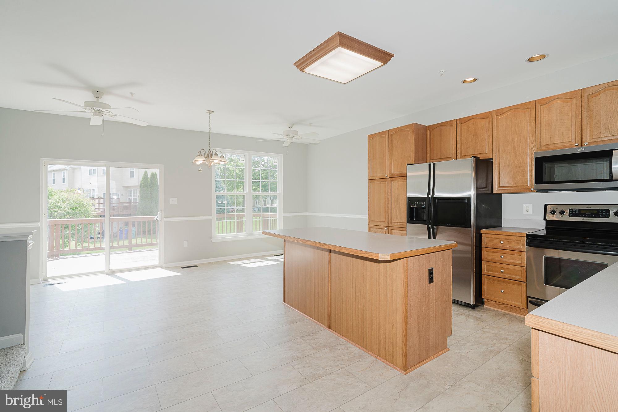 WELLINGTON TRACE - Residential