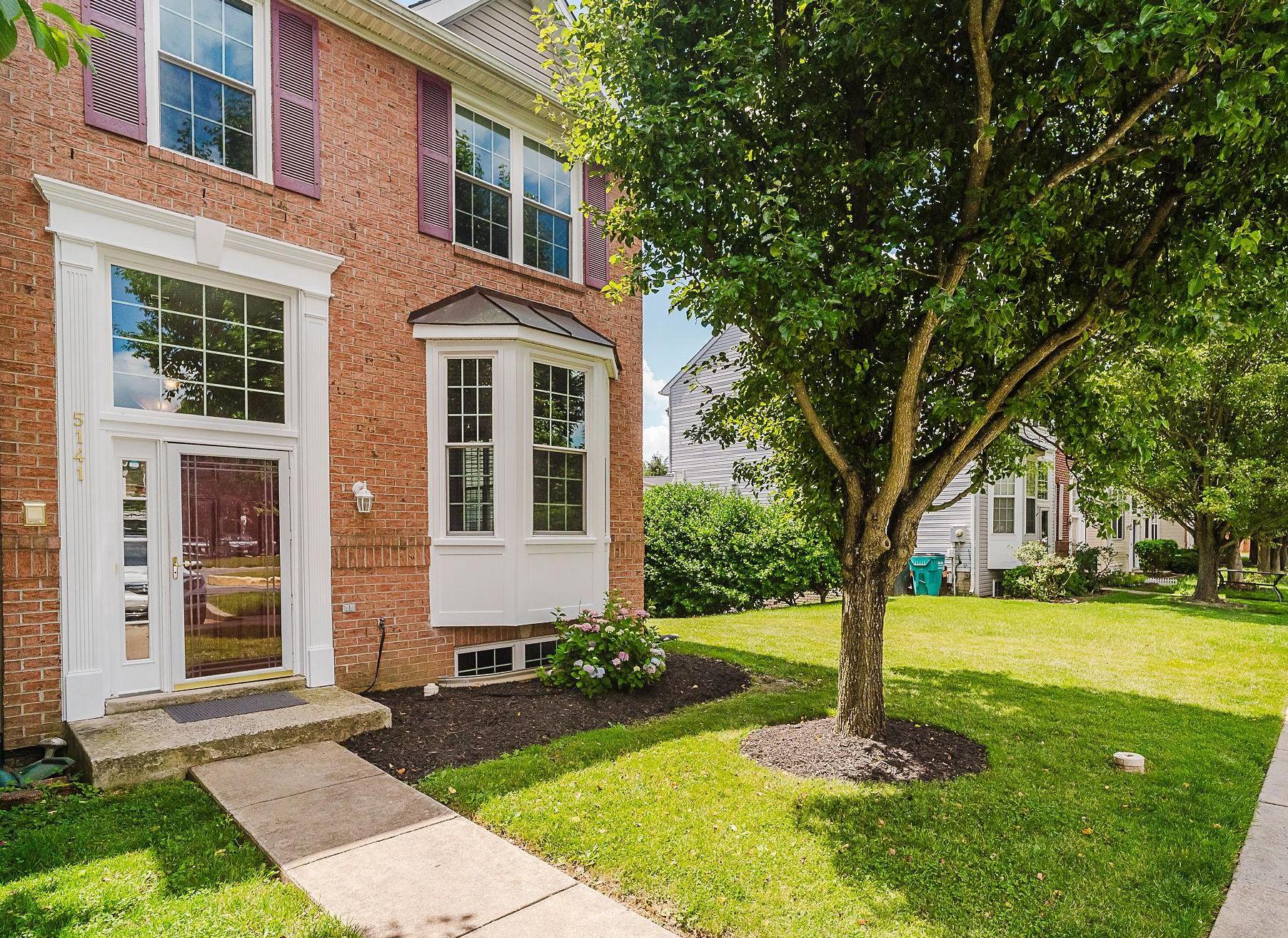 WELLINGTON TRACE - Residential