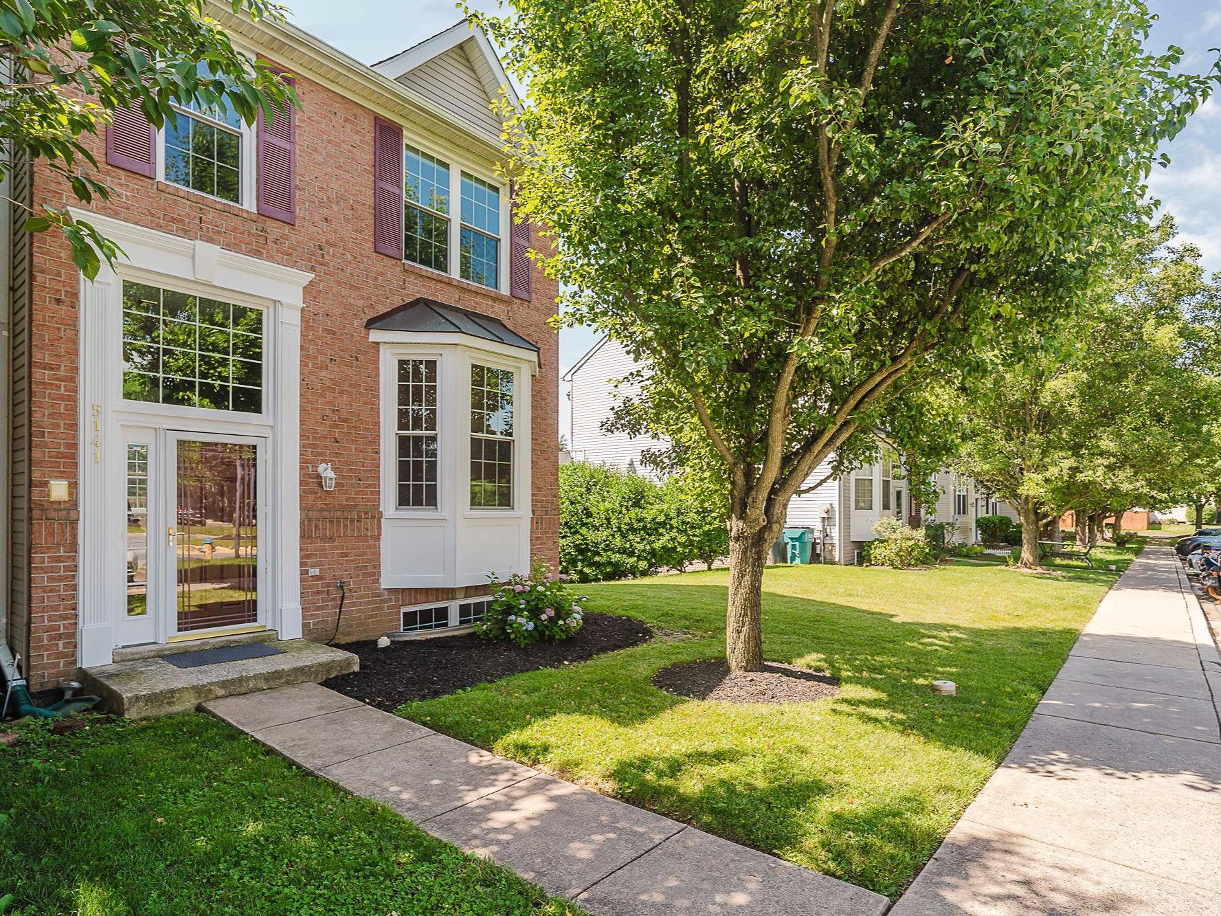WELLINGTON TRACE - Residential