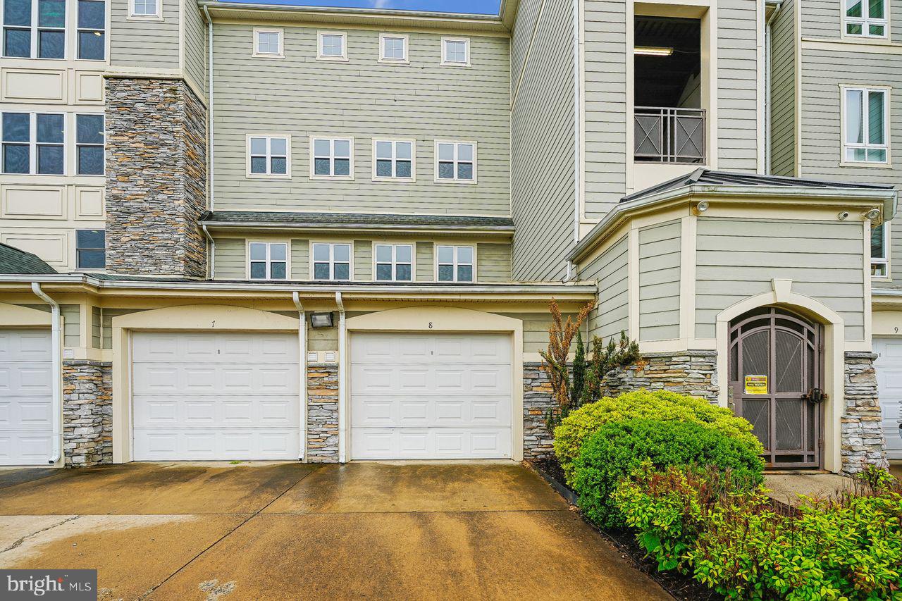 POTOMAC POINTE - Residential