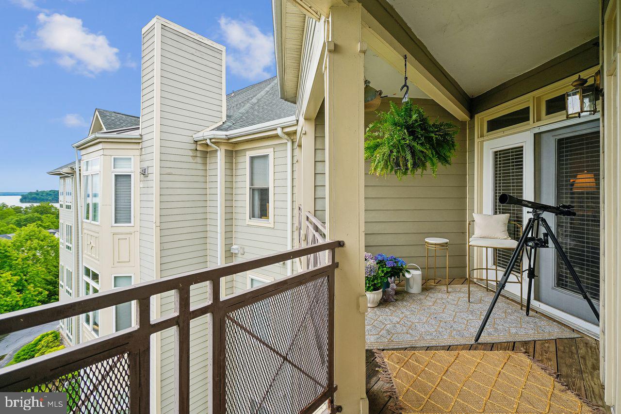 POTOMAC POINTE - Residential