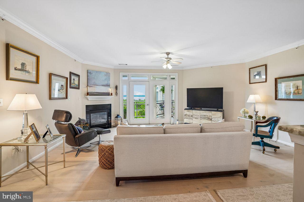 POTOMAC POINTE - Residential