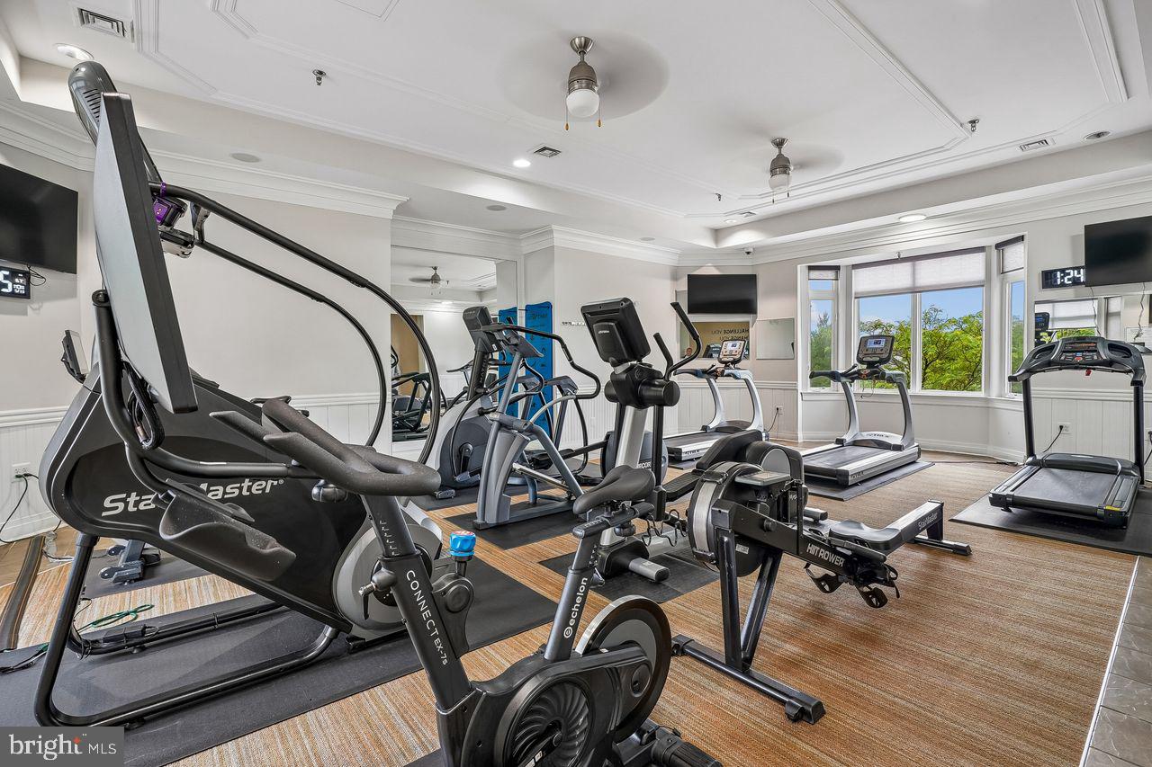 POTOMAC POINTE - Residential