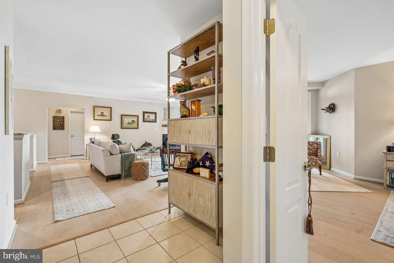 POTOMAC POINTE - Residential
