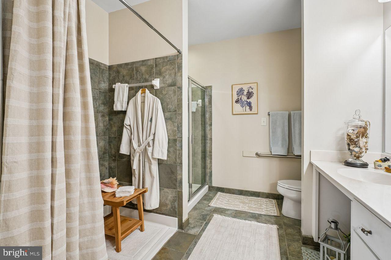 POTOMAC POINTE - Residential