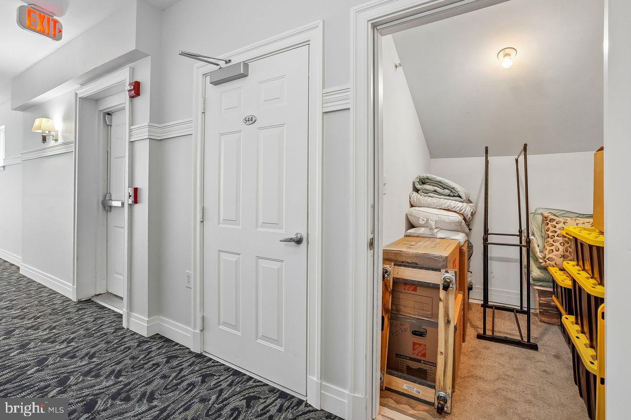 POTOMAC POINTE - Residential