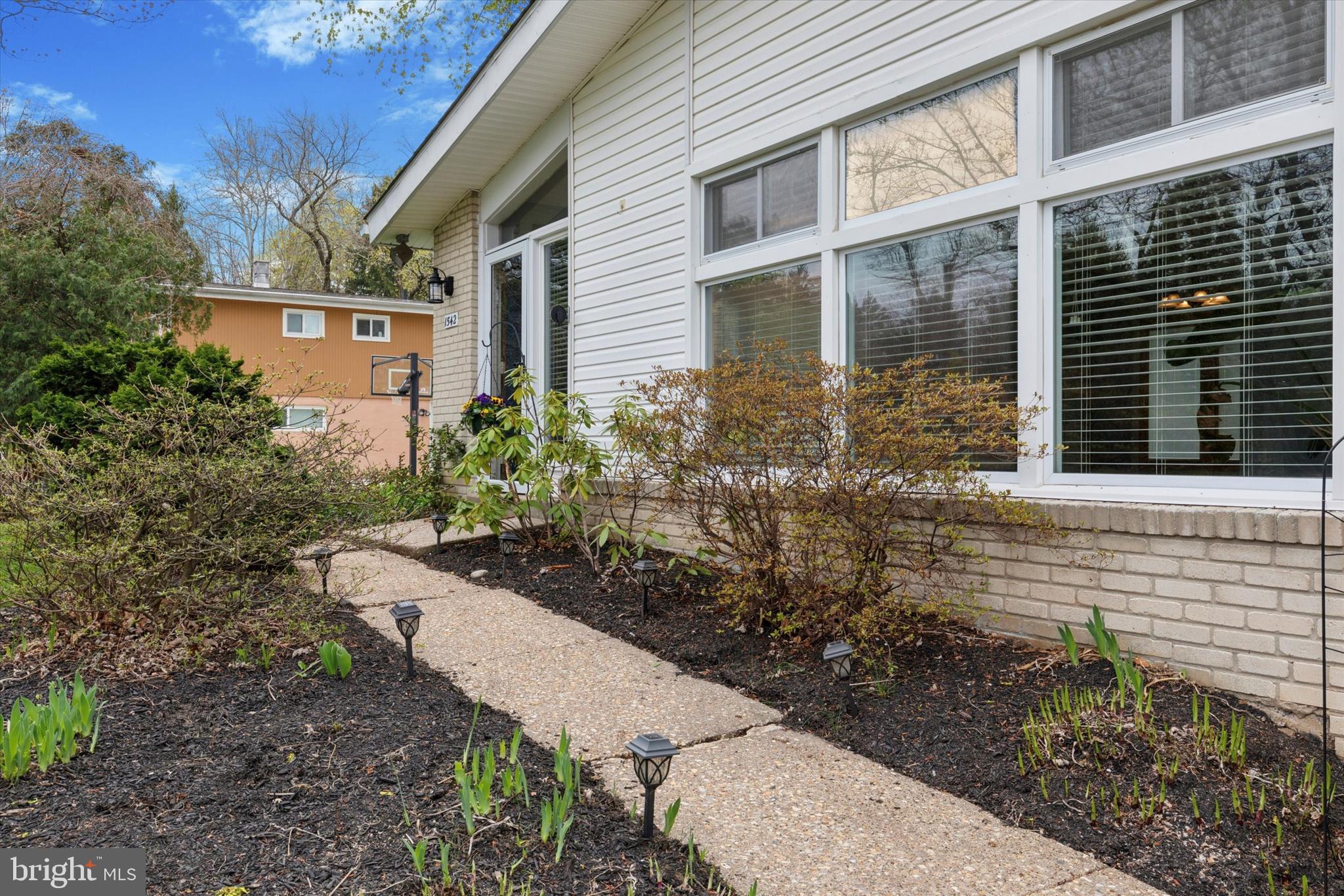 CENTER SQ GREEN - Residential
