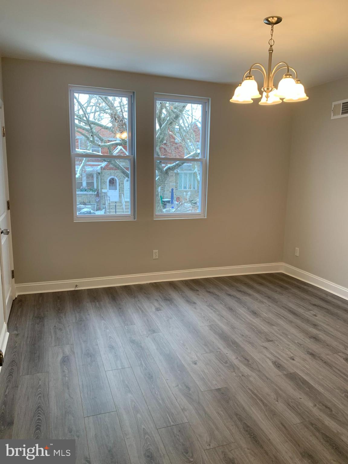 OXFORD CIRCLE - Residential Lease