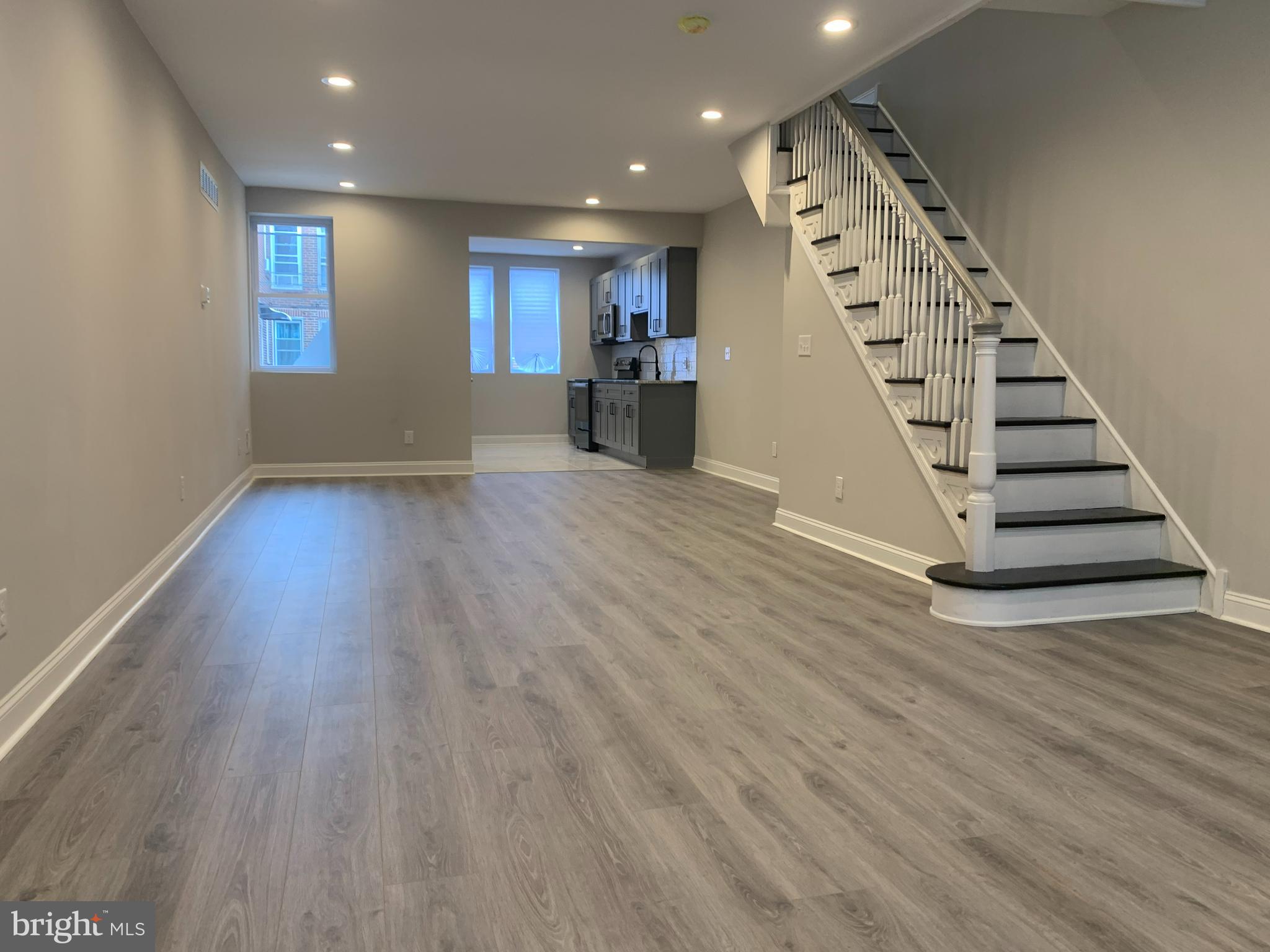 OXFORD CIRCLE - Residential Lease
