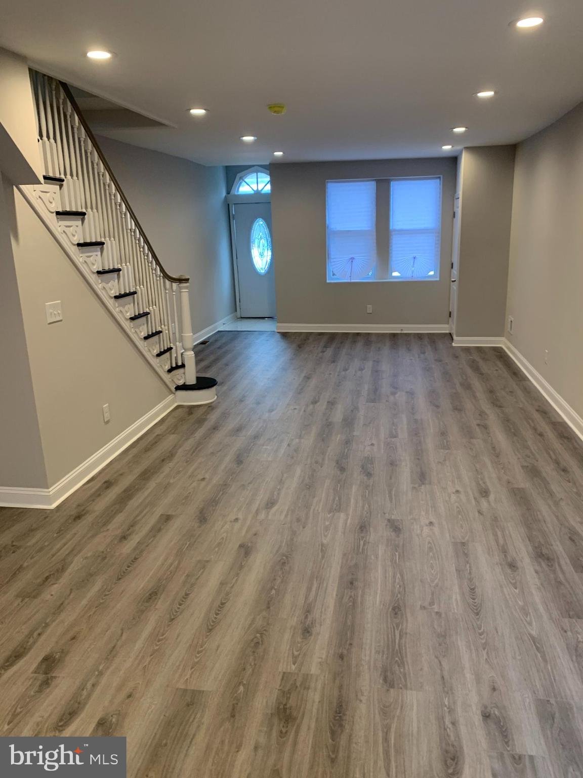 OXFORD CIRCLE - Residential Lease