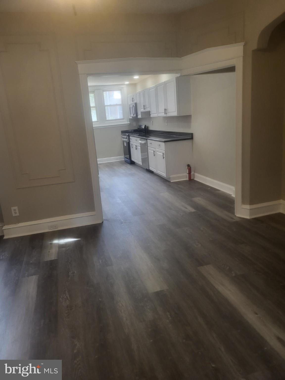 CRESCENTVILLE - Residential